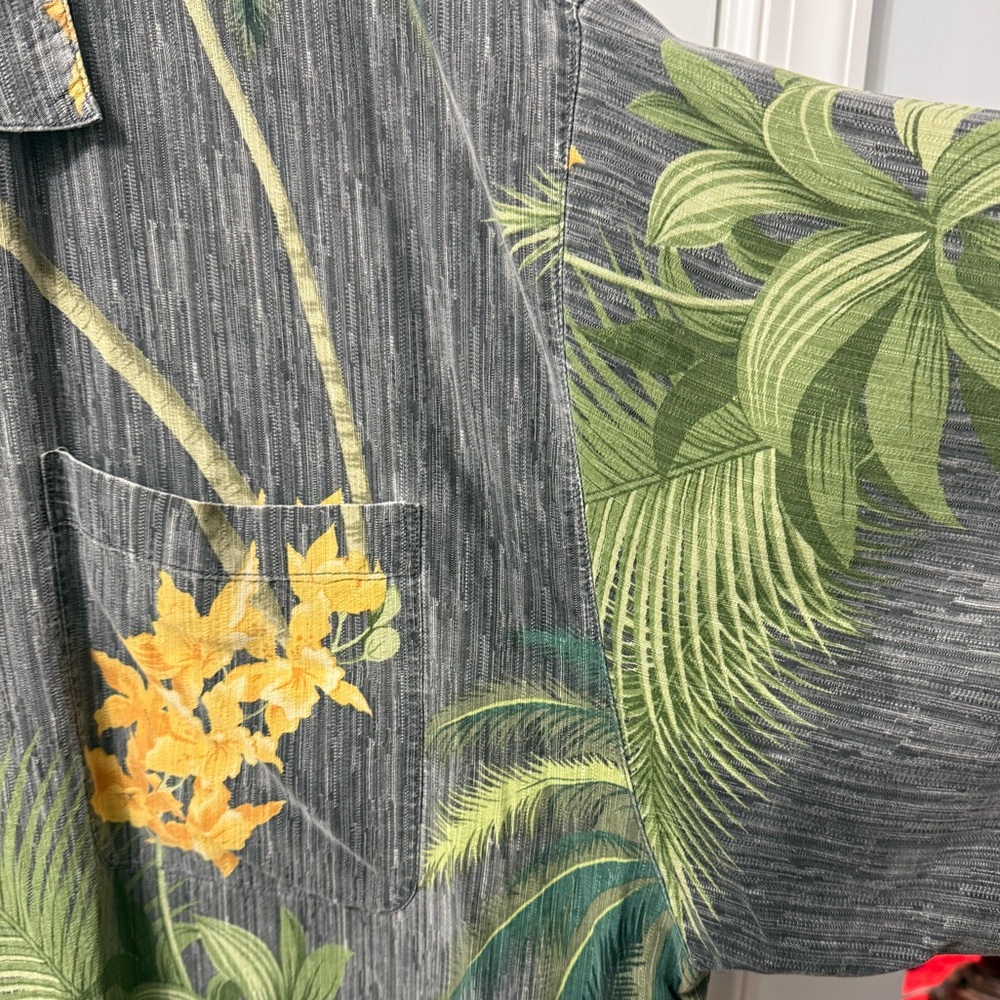 TOMMY BAHAMA Mens 100% SILK Tropical Floral Print Pocketed Camp Cabana Shirt XXL - Picture 4 of 5